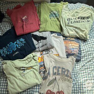 Bundle of 8 Oversized/ Vintage Graphic T-shirts